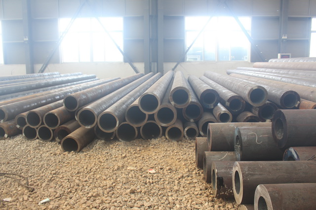 35CrMo無縫鋼管現(xiàn)貨規(guī)格供應(yīng) 35CrMo無縫鋼管現(xiàn)貨規(guī)格供應(yīng)